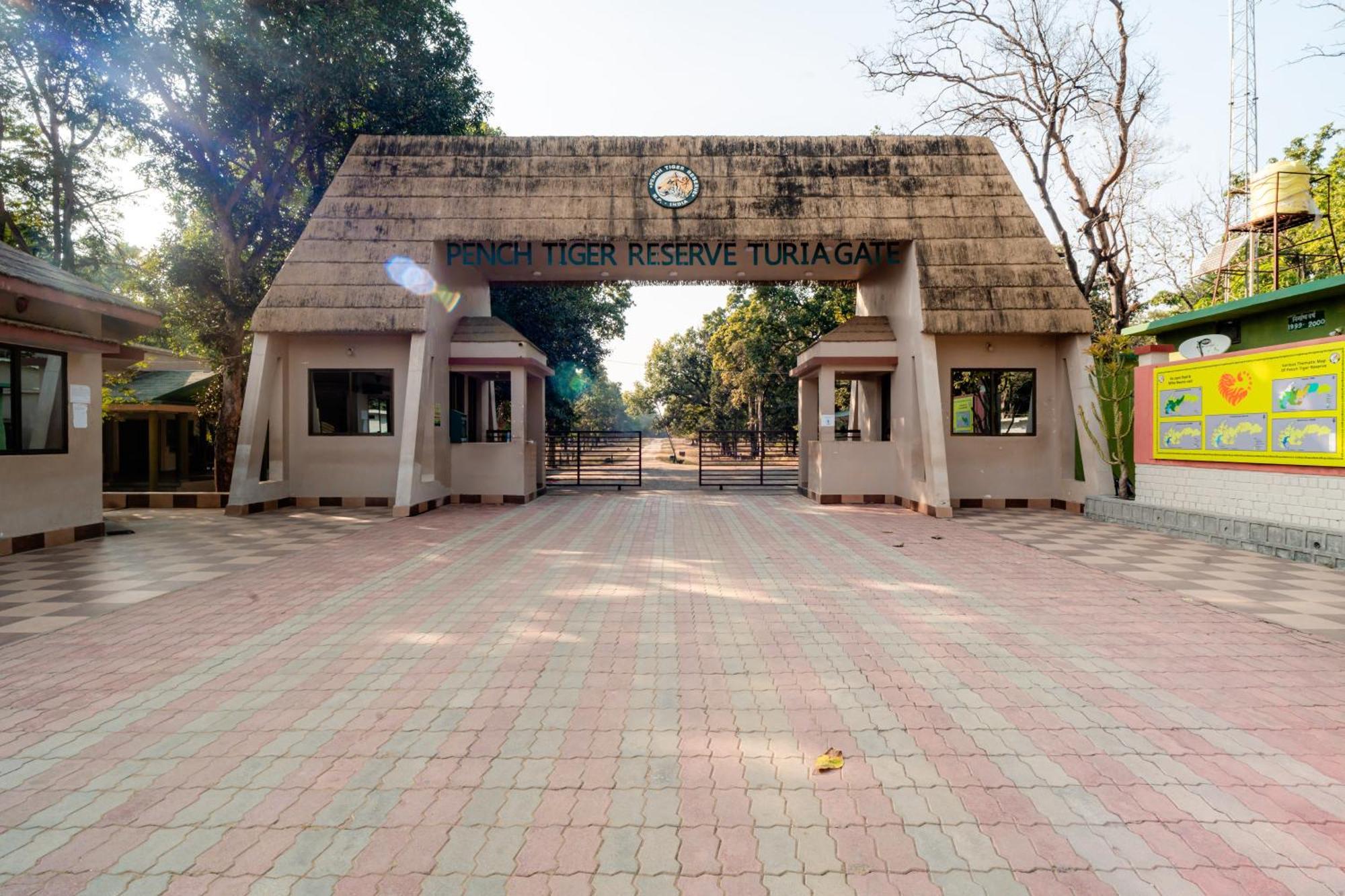 Treebo Premium Mowgli'S Den, Pench Hotel Khawāsa Kültér fotó