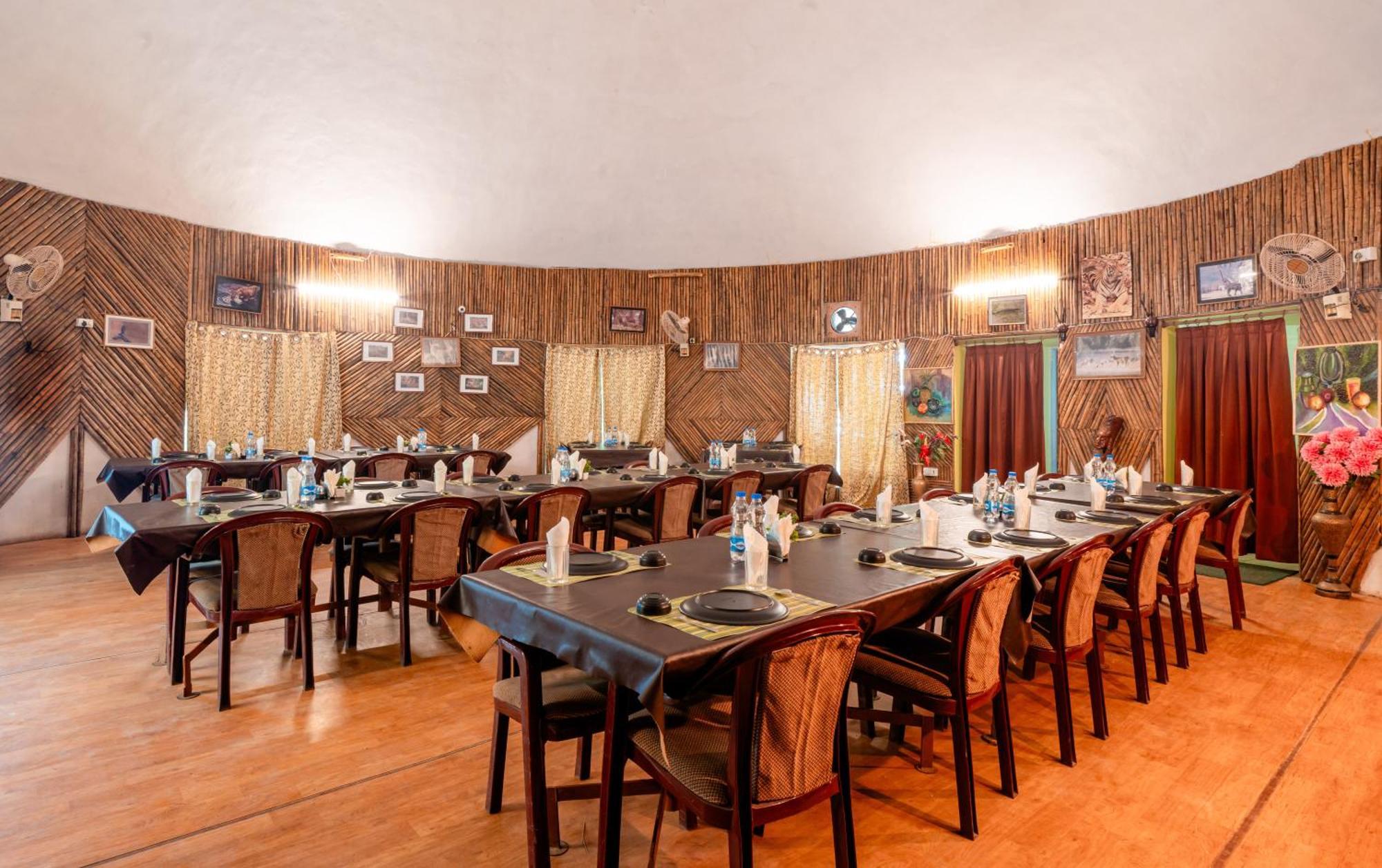 Treebo Premium Mowgli'S Den, Pench Hotel Khawāsa Kültér fotó