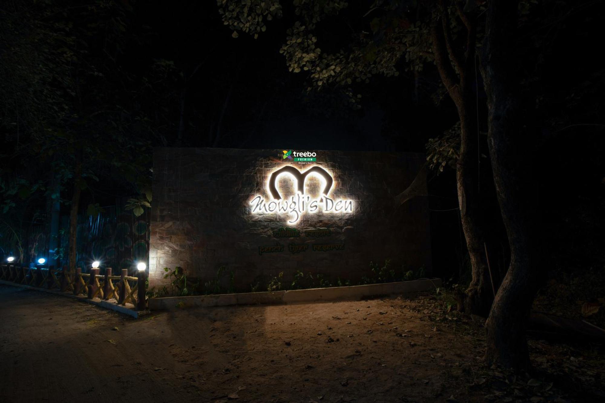 Treebo Premium Mowgli'S Den, Pench Hotel Khawāsa Kültér fotó