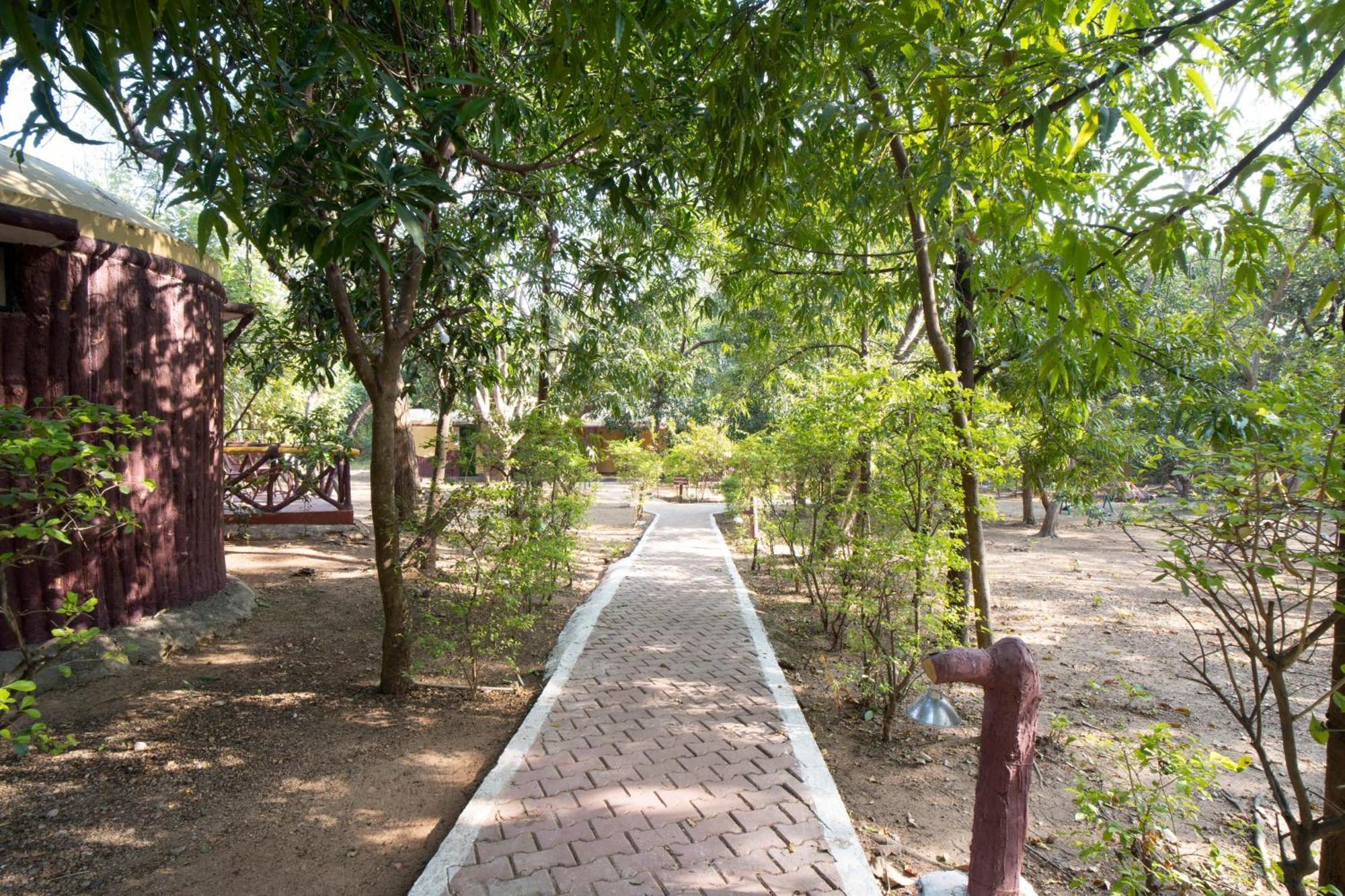 Treebo Premium Mowgli'S Den, Pench Hotel Khawāsa Kültér fotó