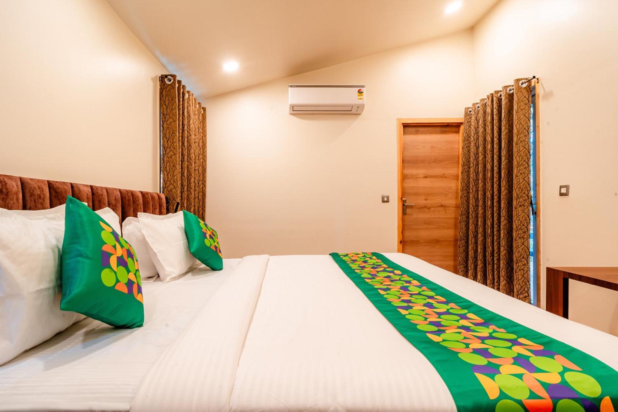 Treebo Premium Mowgli'S Den, Pench Hotel Khawāsa Kültér fotó