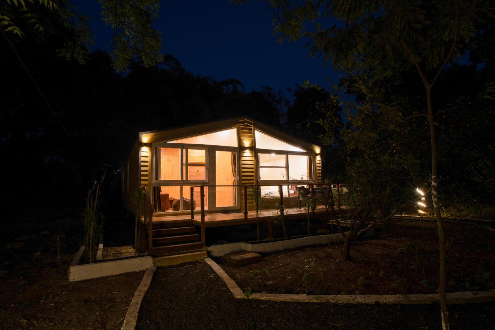 Treebo Premium Mowgli'S Den, Pench Hotel Khawāsa Kültér fotó