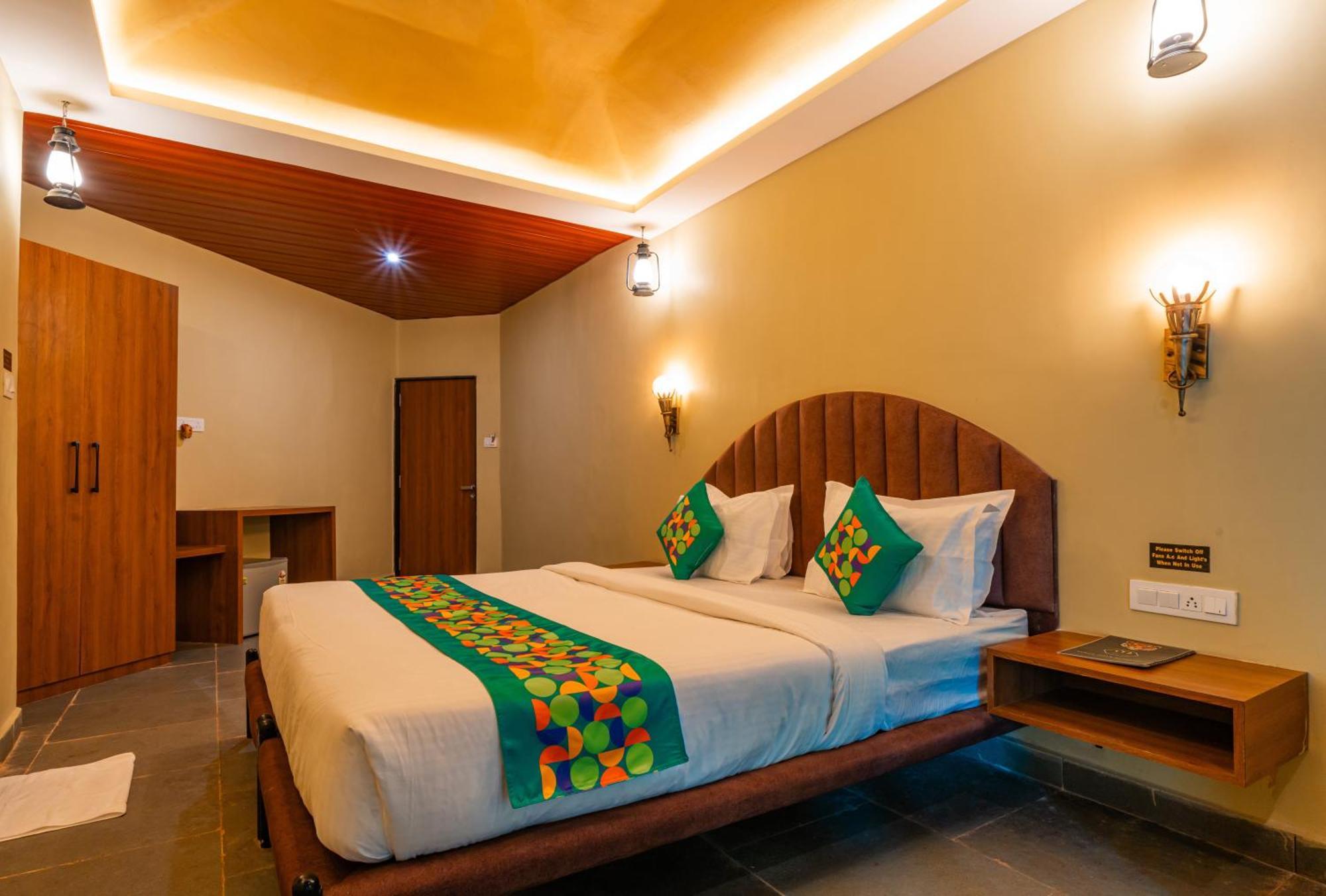 Treebo Premium Mowgli'S Den, Pench Hotel Khawāsa Kültér fotó