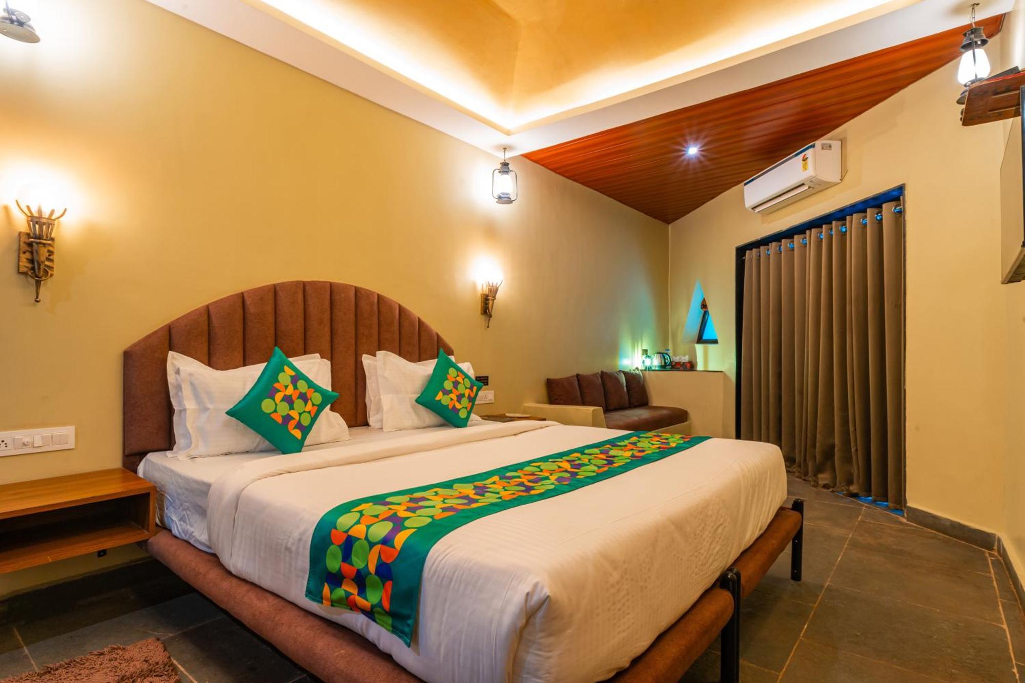 Treebo Premium Mowgli'S Den, Pench Hotel Khawāsa Kültér fotó
